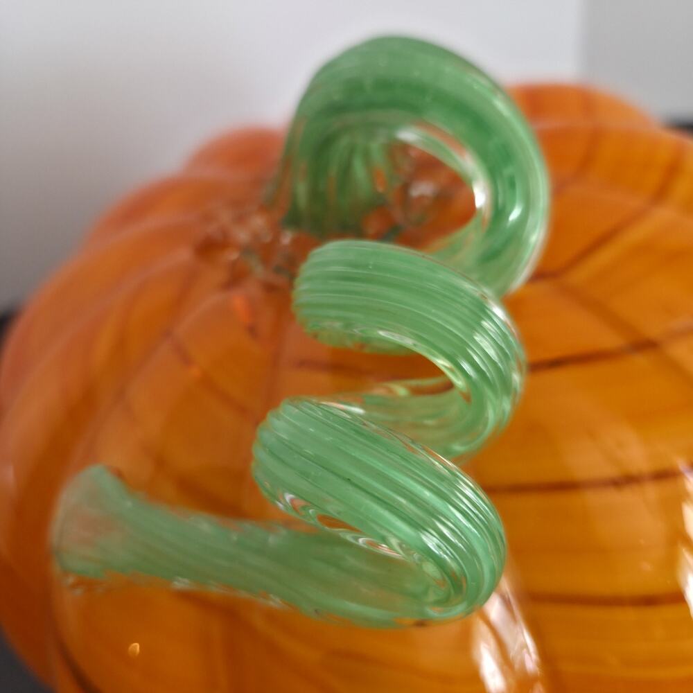 Hand Blown Art Glass Pumpkin Measures 7" High By 8" Wide Orange Green Curly Stem - Picture 2 of 7